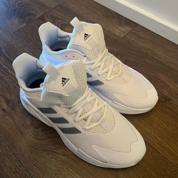 Adidas’s running shoes. Brand new. Worn once. - Picture 3 of 6